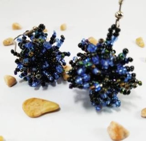 POM POM EARRINGS